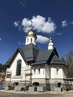 Храм в Красавице, вид с юго-востока, май 2020 года