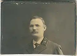 А. Т. Цапко перед отъездом на Сахалин. Январь 1916 г. 6×8 см. Из фондов Сахалинского краеведческого музея.