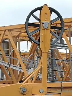 Составной штамповано-сварной шкив (выступает в роли блока, т.е. свободно вращается на оси)