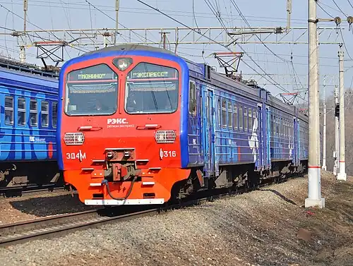 ЭД4М-0316 в сине-красной окраске
