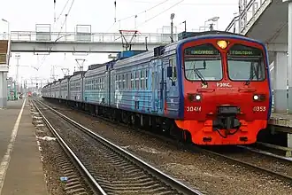 Электропоезд-экспресс на станции до ремонта (2014)