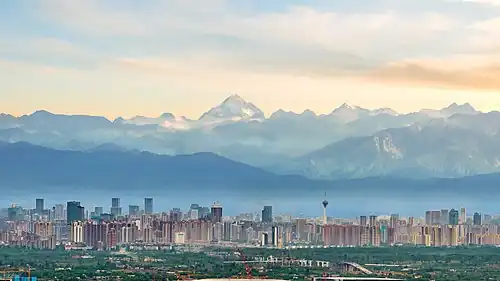 Вид на Сино-Тибетские горы