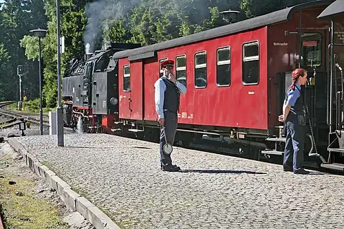 Отправка поезда на станции Ширке