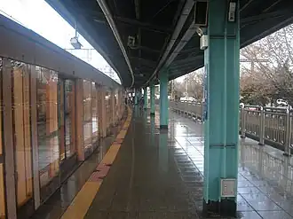 платформа станции первой линии