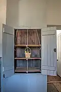 Кухонный лифт в государственном историческом памятнике Дом Роберта Тумбса