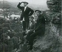 Кошкин (справа) в Крыму.