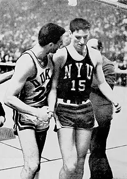 Крамер (справа) в составе«НИУ Вайолетс», 1963 год