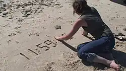 «Песочно-электронные часы», 2008