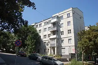 Здание в августе 2015 года