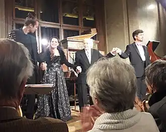 Рене Клеменчич (третий слева) со своим ансамблем