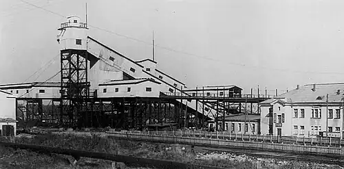 Наклонная шахта в Североуральске. Снимок 50-х годов