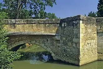 Мост через реку Жер