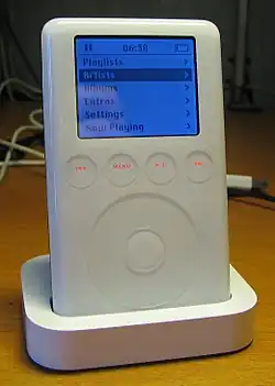 iPod в Dock-станции. Третье поколение