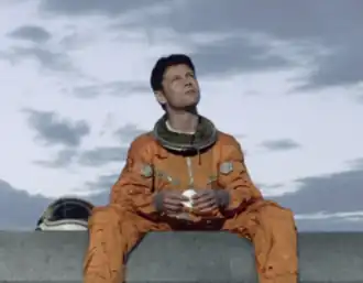 Стас (Леон Окендэн)