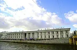 Современный вид бывших Торговых рядов. Восточный фасад