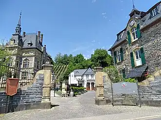 Центральный вход в комплекс