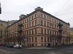 Дом на углу Красноборского пер. и 6-й Советской (6-я Советская, 22/22)