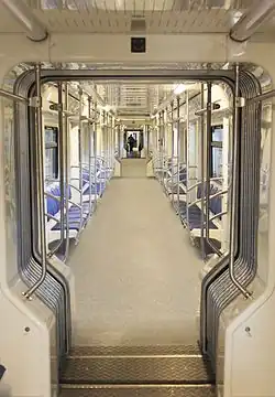 Межвагонный переход в 81-760А