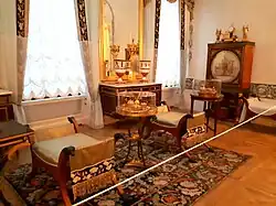 Большой дворец в Павловске. Спальня Марии Фёдоровны. Мебель по рисункам А. Н. Воронихина