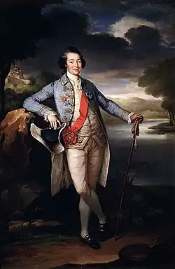 Портрет камергера князя Куракина работы Бромптона (1781) с орденом святой Анны на красной чрезплечной ленте и камергерским ключом на груди.