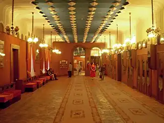 Павлодарский театр драмы имени А. П. Чехова. Интерьер главного вестибюля