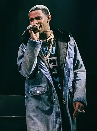 Выступление Дубоуза в ноябре 2017 года