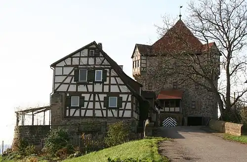 Вид замка с восточной стороны