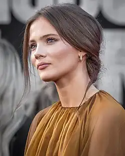 Фрейя Аллан на мировой премьере фильма «Планета обезьян: Новое царство», 2024 год