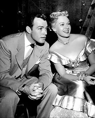 С Адель Джергенс за год до свадьбы, фото 1950 г.