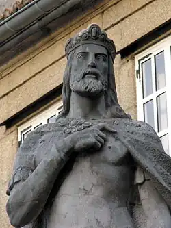 Статуя Альфонсо II в Сантьяго-де-Компостела