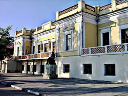 Здание галереи
Объект культурного наследия России федерального значениярег. № 911510360570006 (ЕГРОКН)объект № 8231407000 (БД Викигида)