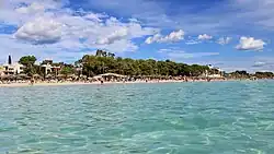 Пляж Плайя де Алькудия в сентябре