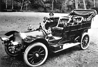 Царевич Алексей за рулем  Delaunay-Belleville (1909)