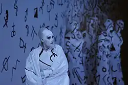 Дорис Соффель в роли Кормилицы