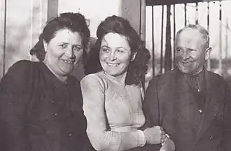 Анни Фельбермайер с родителями