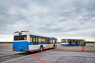 Перронные автобусы МАЗ-103 и МАЗ-171