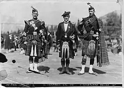 Волынщики шотландских полков, 1864 г.