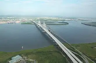 Мост Артура Рэвенела[англ.]