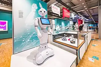 Экспонат «Искусственный интеллект (ИИ) и робототехника»