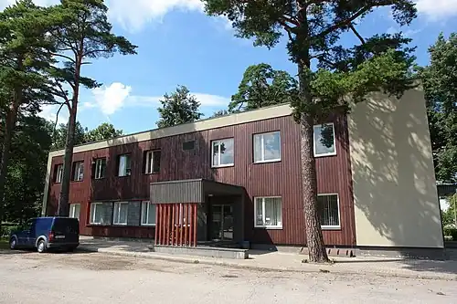 Центр здоровья, аптека и библиотека