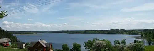 Озеро Асалнай — одно из 126 озёр литовского Озёрного края.