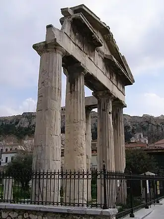 Ворота Римской агоры