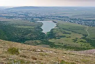 Аянское водохранилище и село Заречное.Вид с северо-восточных склонов Чатыр-Дага.11 июля 2012 года.
