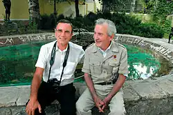 Иван Иосифович Винник (справа) с писателем-маринистом Валерием Васильевичем Бабичем