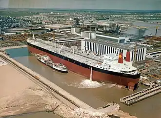 Batillus на верфи в Сен-Назер.