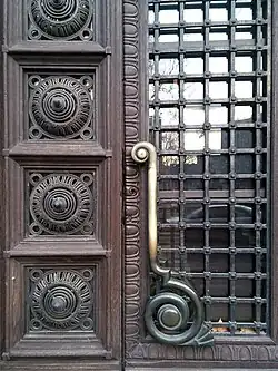 Здание Аграрного банка — деталь