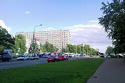 Бирюлёвская улица, вид в сторону кинотеатра«5 звёзд — Бирюлёво» (2010)