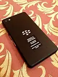 Задняя часть BlackBerry 10 Dev Alpha