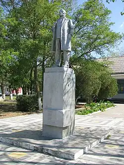 Памятник В. И. Ленину