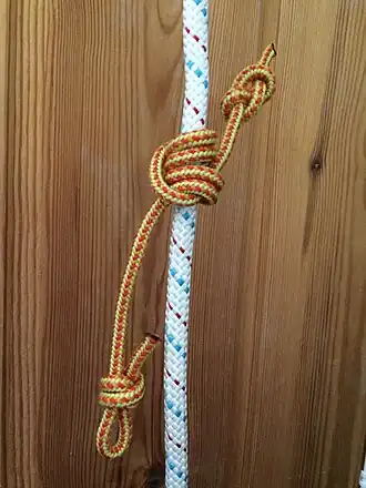 арбористский схватывающий узел Блейка с контрольным узлом («восьмёрка»)